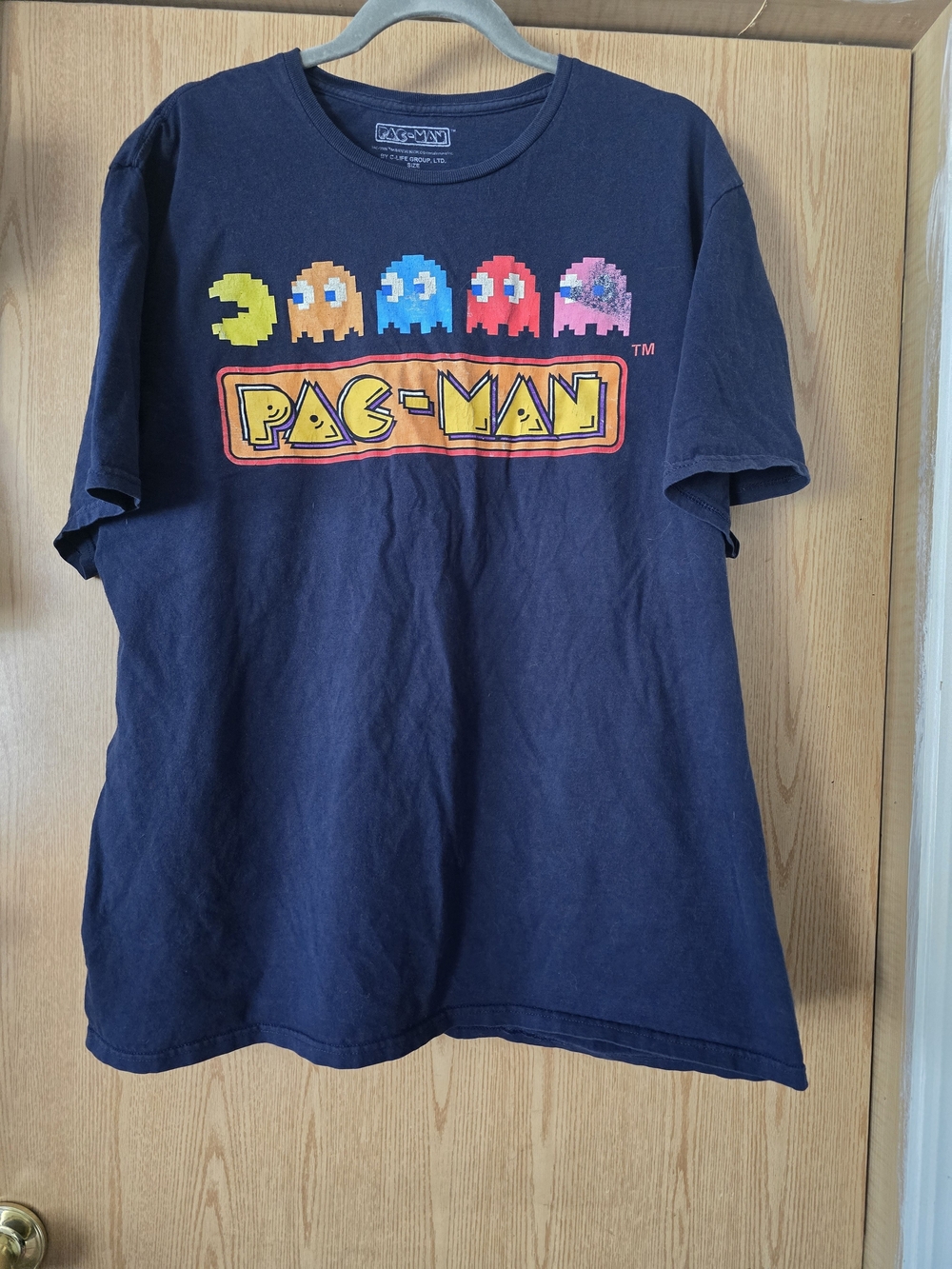 Pac-Man Men's Navy Graphic Tee